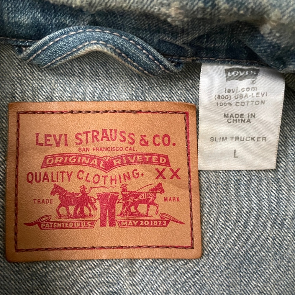Levi's Blue Denim Jacket - Same as Previous Post - Picture 3 of 12